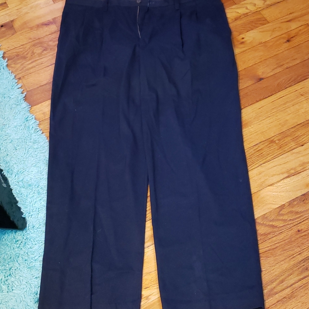 🏷 5 for $20 Bundle of men's pants - Picture 2 of 5